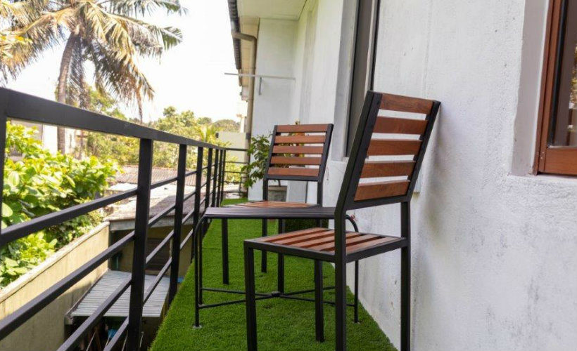 Colombo-srilanka-eco-treat-homestay-apartment-balcony2